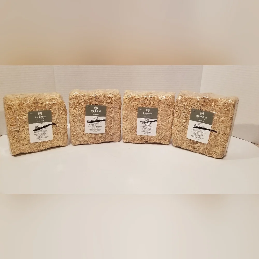 Fall Straw Bales - NWT